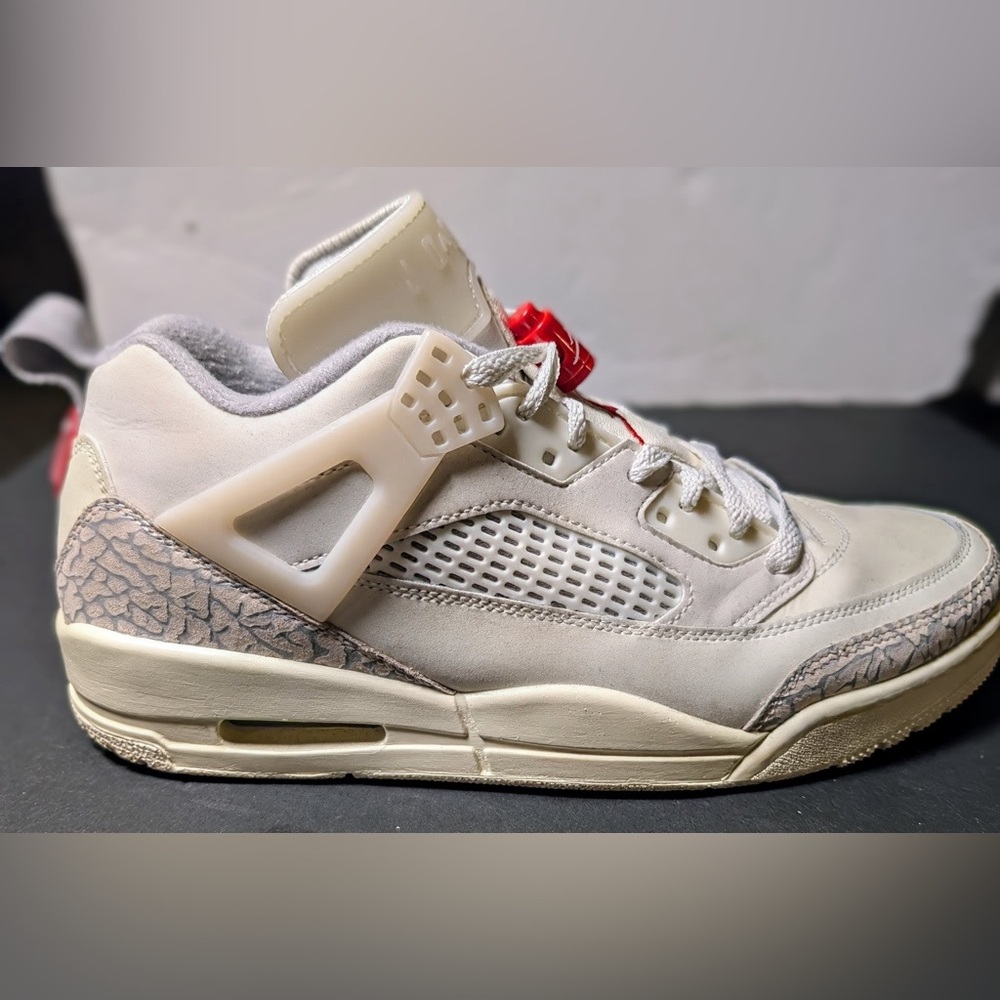 Nike Jordan Spizike Coconut Milk Low Men’s Basketball Shoes Size 8 Never Worn